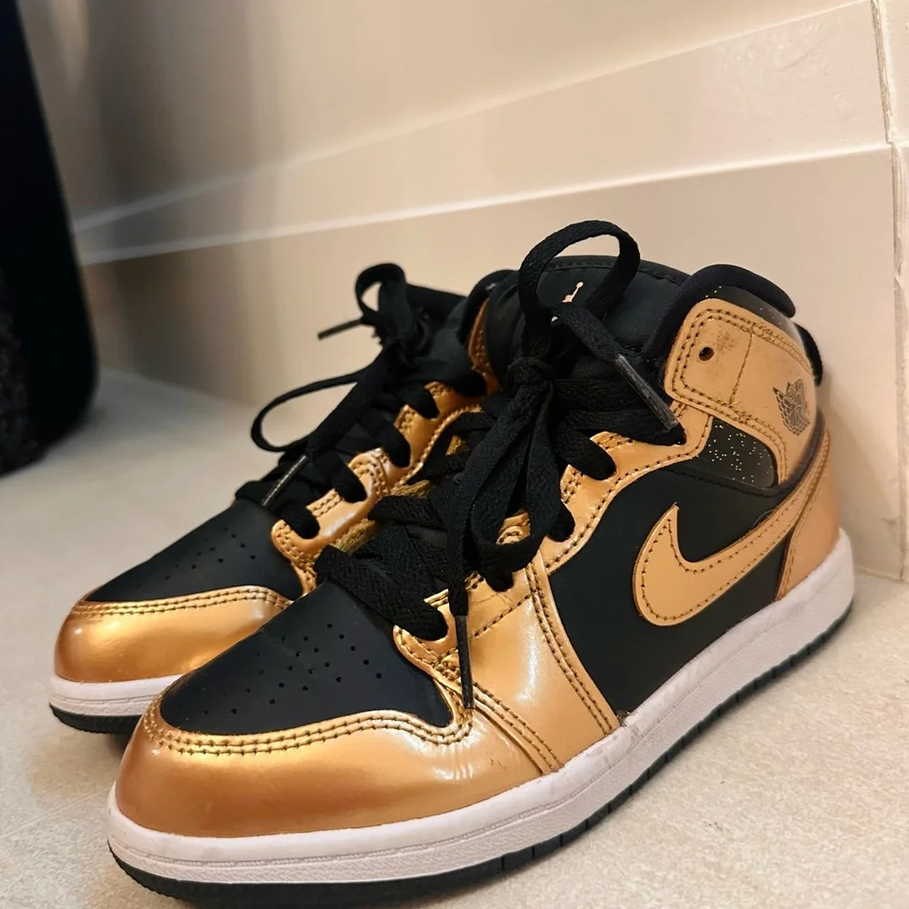 Nike Black and Gold High-Top Sneakers - Picture 2 of 2